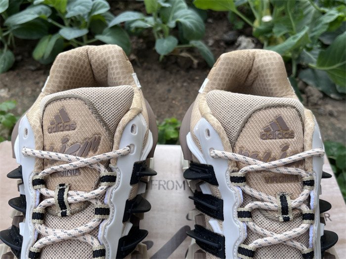 Pharrell Willams x AD Jellyfish-018