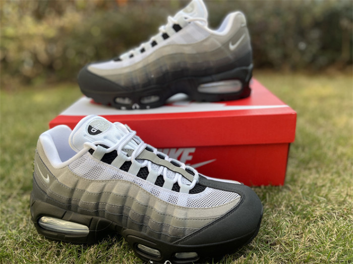 Authentic Nike Air Max 95 OG Big Bubble Blue Tint