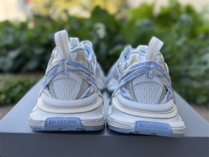 B 17FW Tripe-S High End Sneaker-682