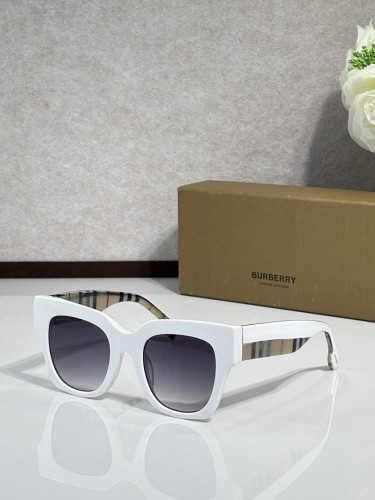 Burberry Sunglasses AAAA-3374