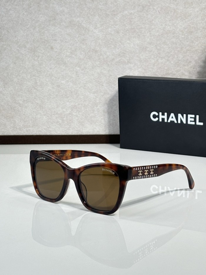 CHNL Sunglasses AAAA-6243