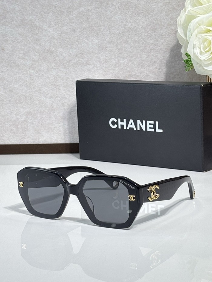 CHNL Sunglasses AAAA-6521