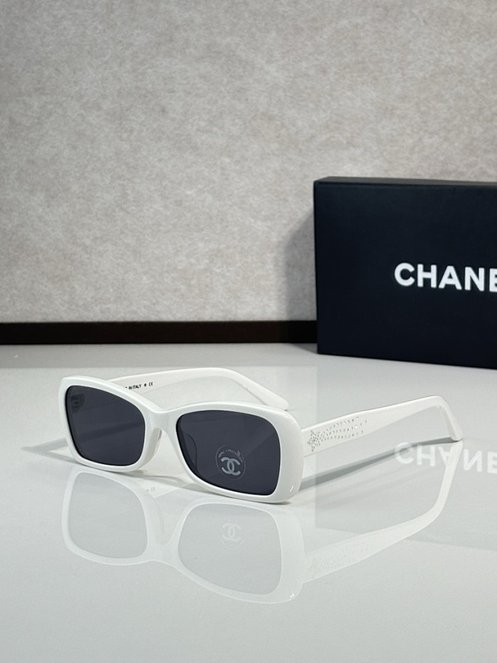 CHNL Sunglasses AAAA-6233
