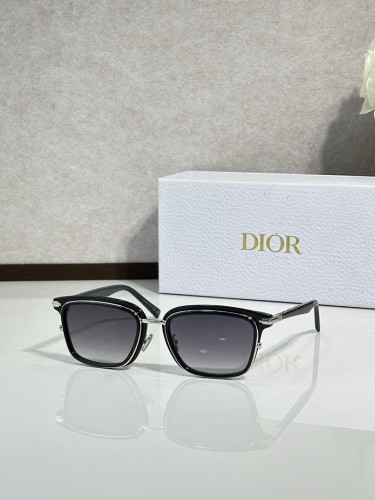 Dior Sunglasses AAAA-4668