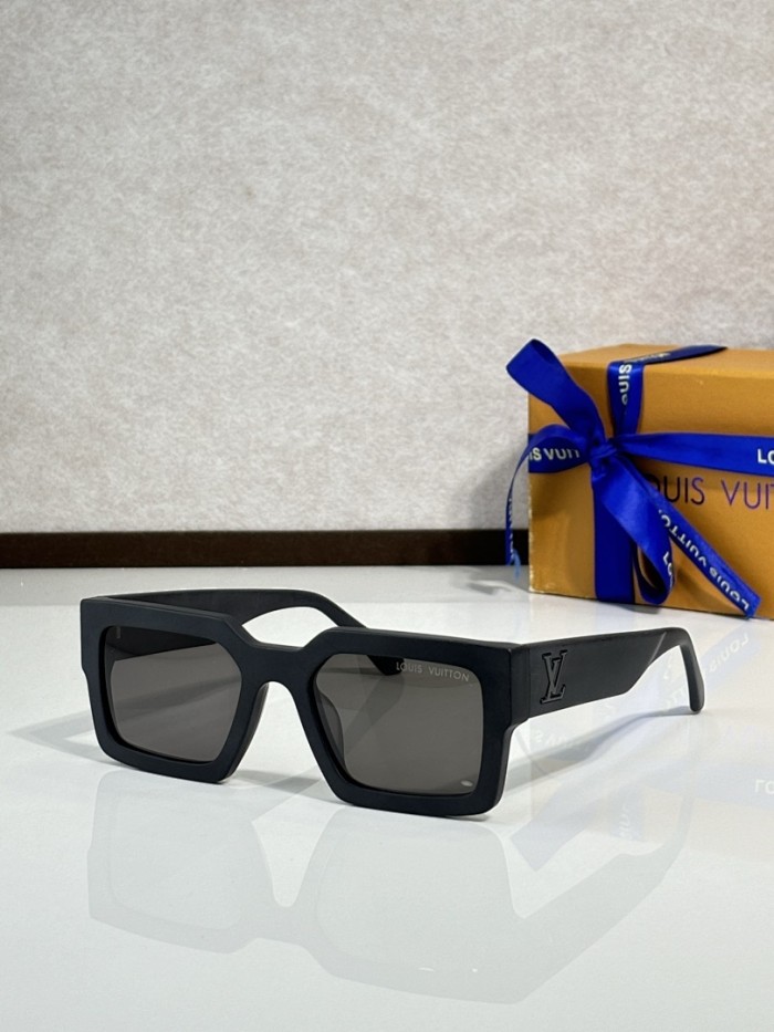 LV Sunglasses AAAA-7222