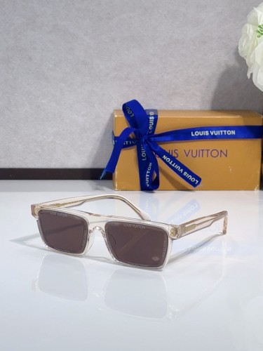 LV Sunglasses AAAA-7056