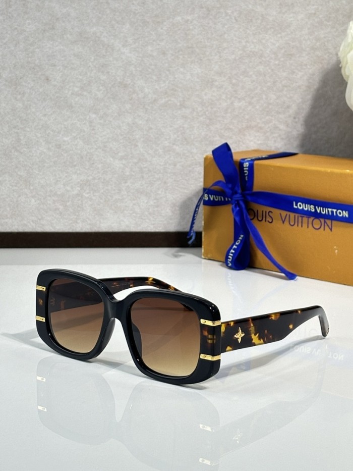 LV Sunglasses AAAA-7077