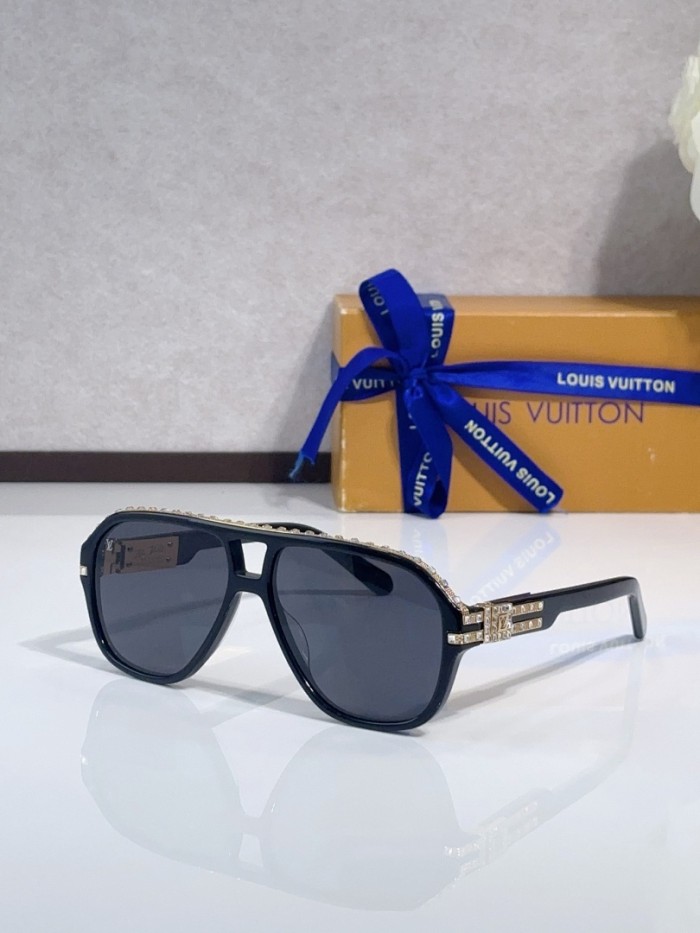 LV Sunglasses AAAA-7543