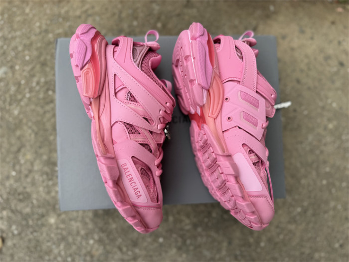 B 17FW Tripe-S High End Sneaker-689