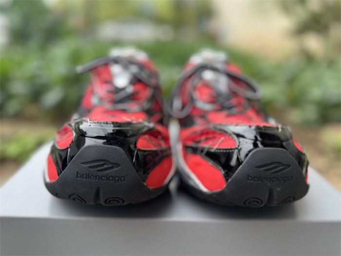 B 17FW Tripe-S High End Sneaker-691