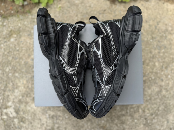 B 17FW Tripe-S High End Sneaker-692