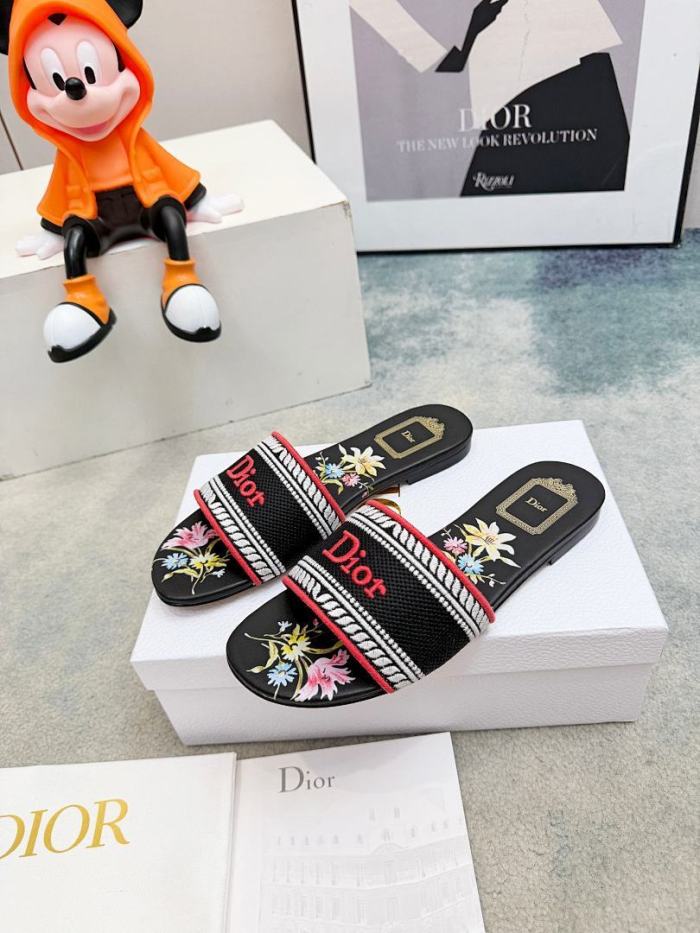 Dior women slippers 1：1 quality-430