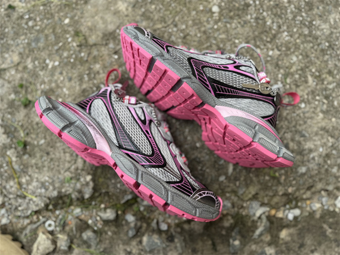 B 17FW Tripe-S High End Sneaker-695