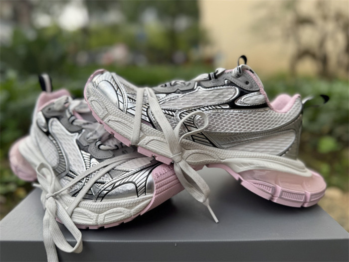 B 17FW Tripe-S High End Sneaker-694