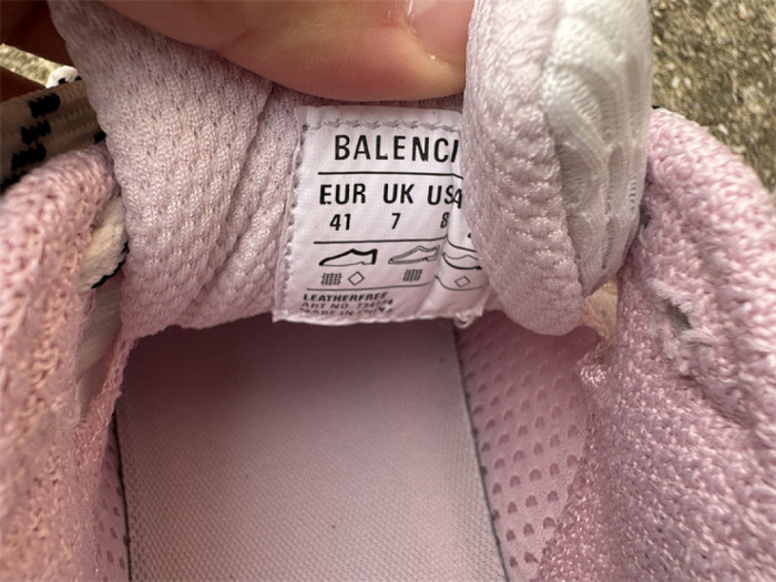 B 17FW Tripe-S High End Sneaker-694