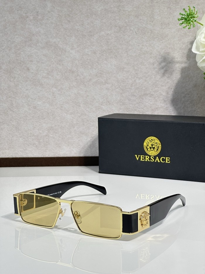 Versace Sunglasses AAAA-4220