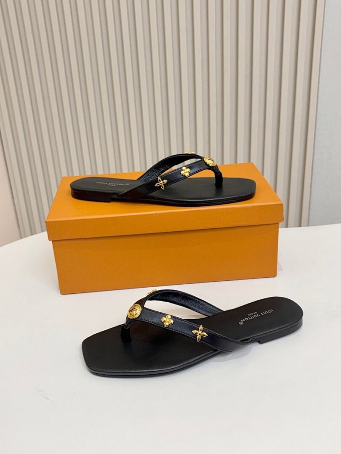 LV women Sandals 1：1 Quality-1135