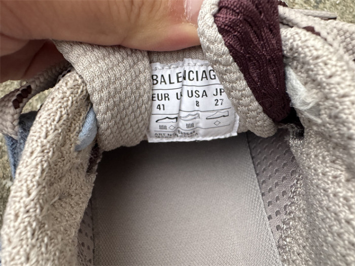 B 17FW Tripe-S High End Sneaker-697