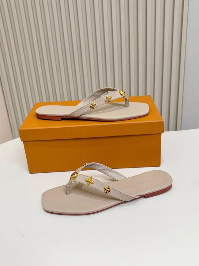 LV women Sandals 1：1 Quality-1140