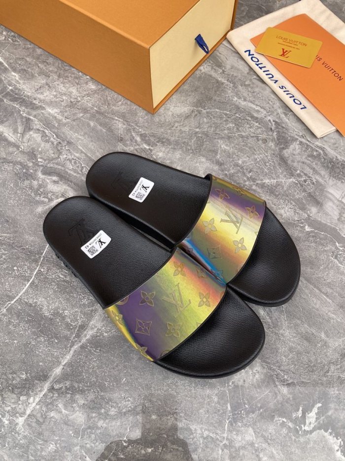 LV women slippers AAA-406