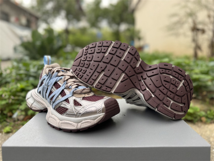 B 17FW Tripe-S High End Sneaker-697