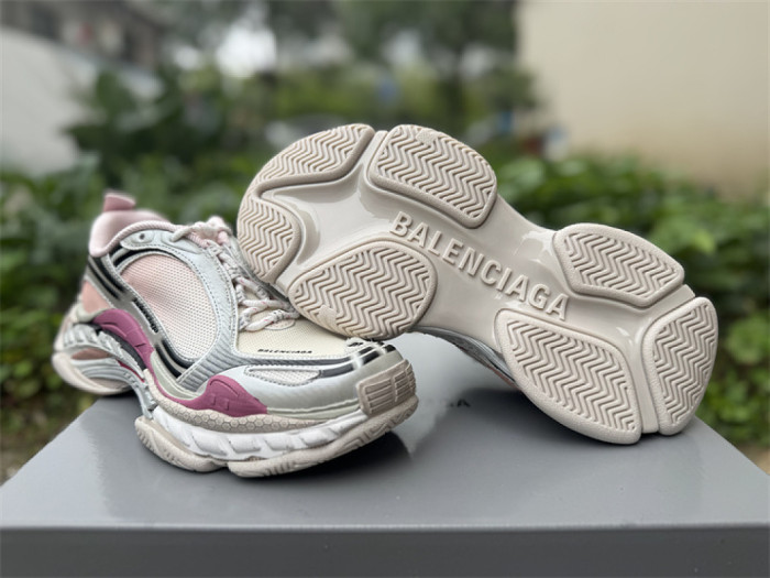 B 17FW Tripe-S High End Sneaker-701