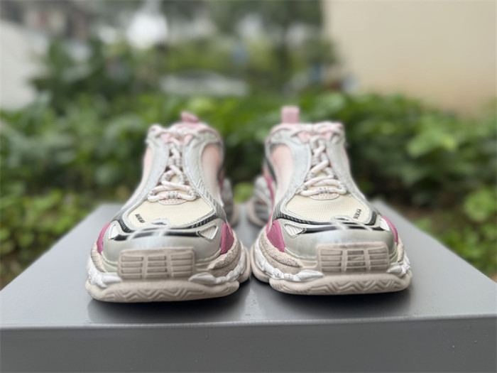 B 17FW Tripe-S High End Sneaker-701