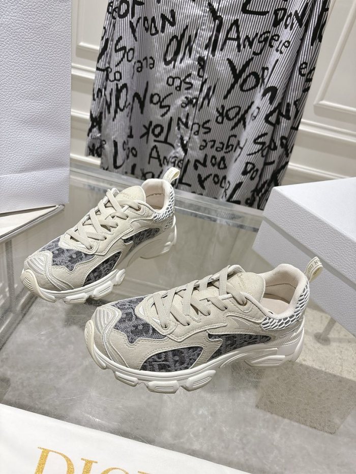 Dior Women Shoes 1：1 quality-740