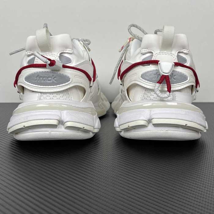 B 17FW Tripe-S High End Sneaker-703