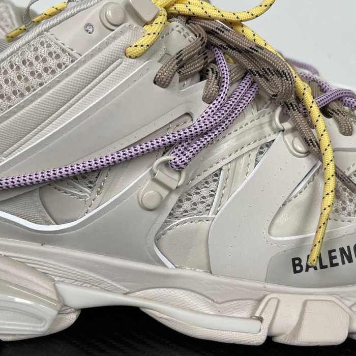 B 17FW Tripe-S High End Sneaker-702