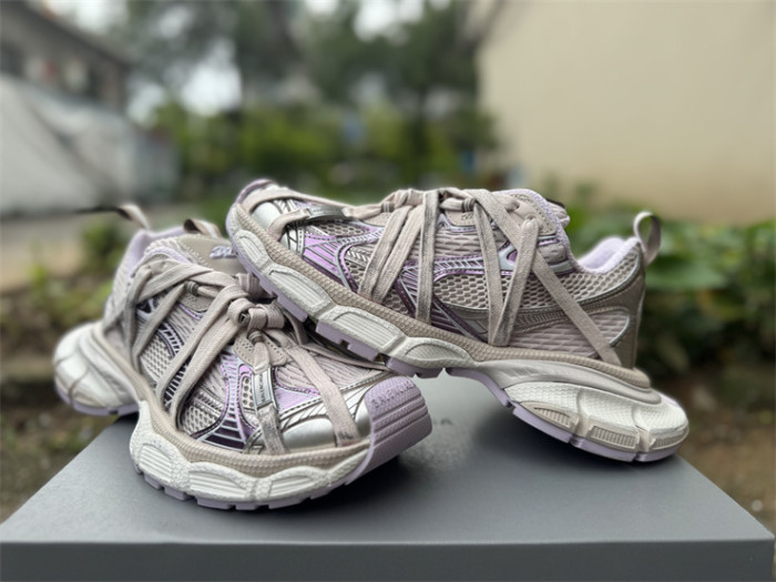 B 17FW Tripe-S High End Sneaker-705