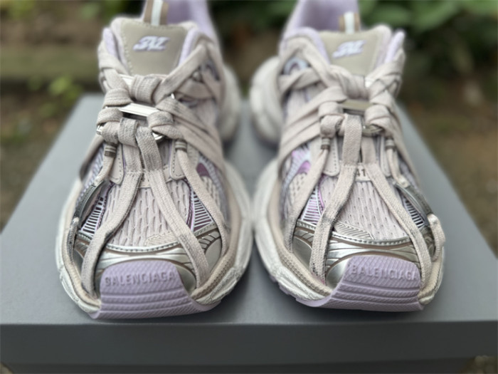 B 17FW Tripe-S High End Sneaker-705