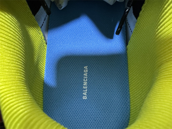 B 17FW Tripe-S High End Sneaker-706