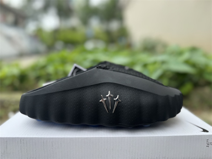 Nike Mind 001  Pregame Mules (fit small)