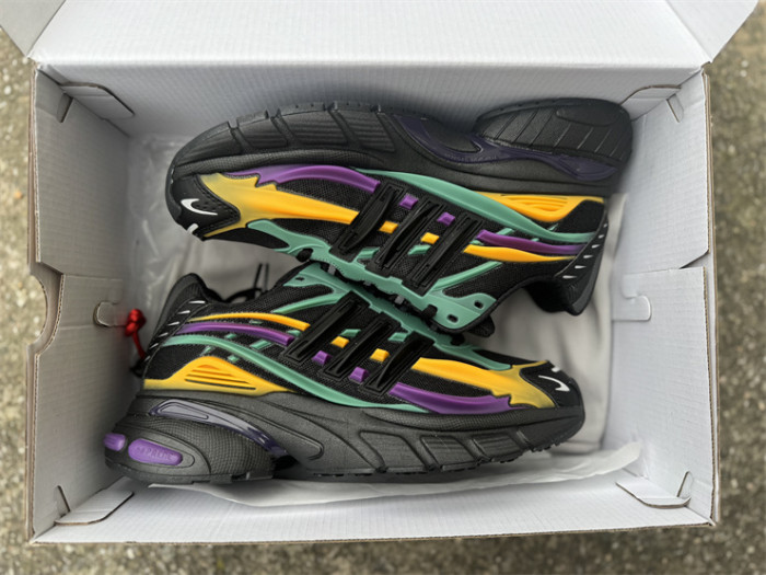 Pharrell Willams x AD Jellyfish-019