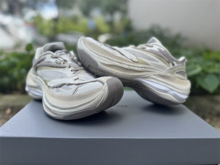 B 17FW Tripe-S High End Sneaker-714