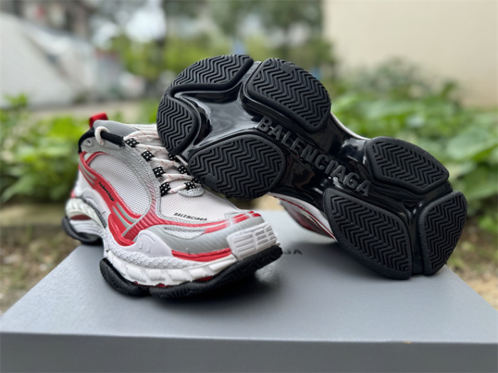 B 17FW Tripe-S High End Sneaker-713