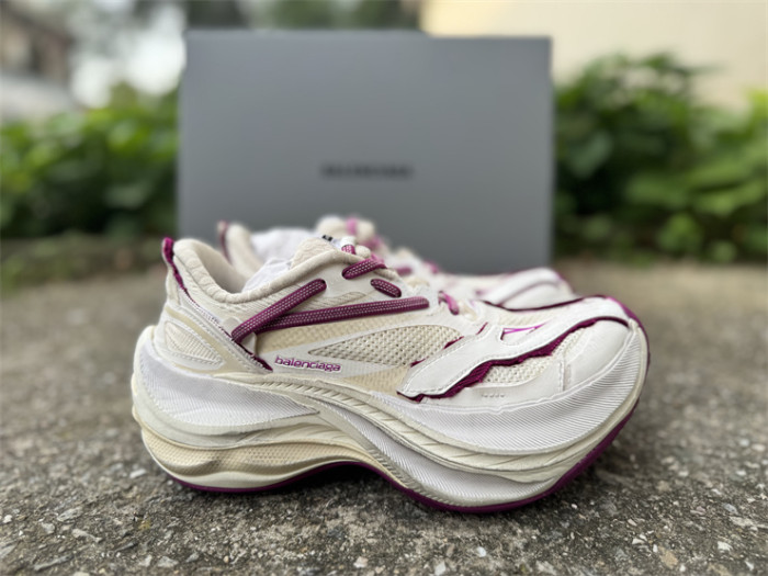 B 17FW Tripe-S High End Sneaker-716