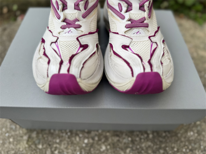 B 17FW Tripe-S High End Sneaker-716
