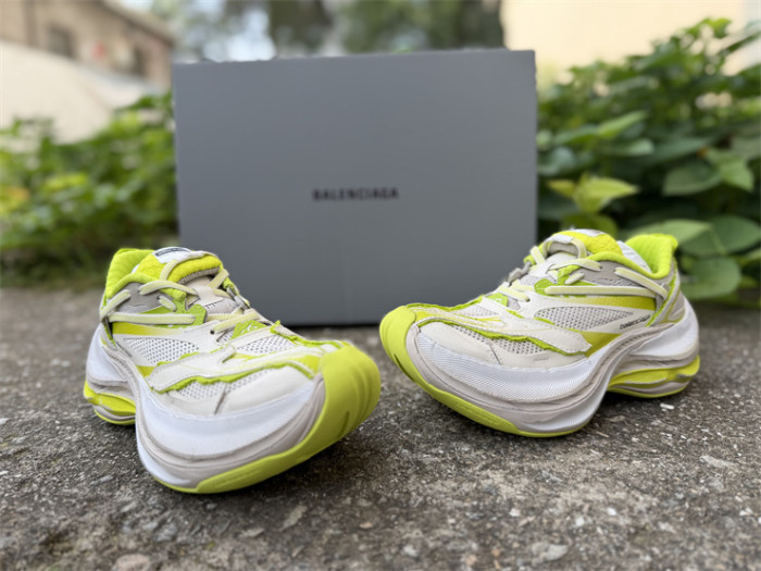 B 17FW Tripe-S High End Sneaker-720