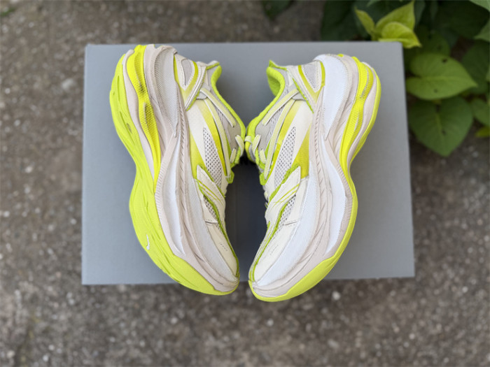 B 17FW Tripe-S High End Sneaker-720
