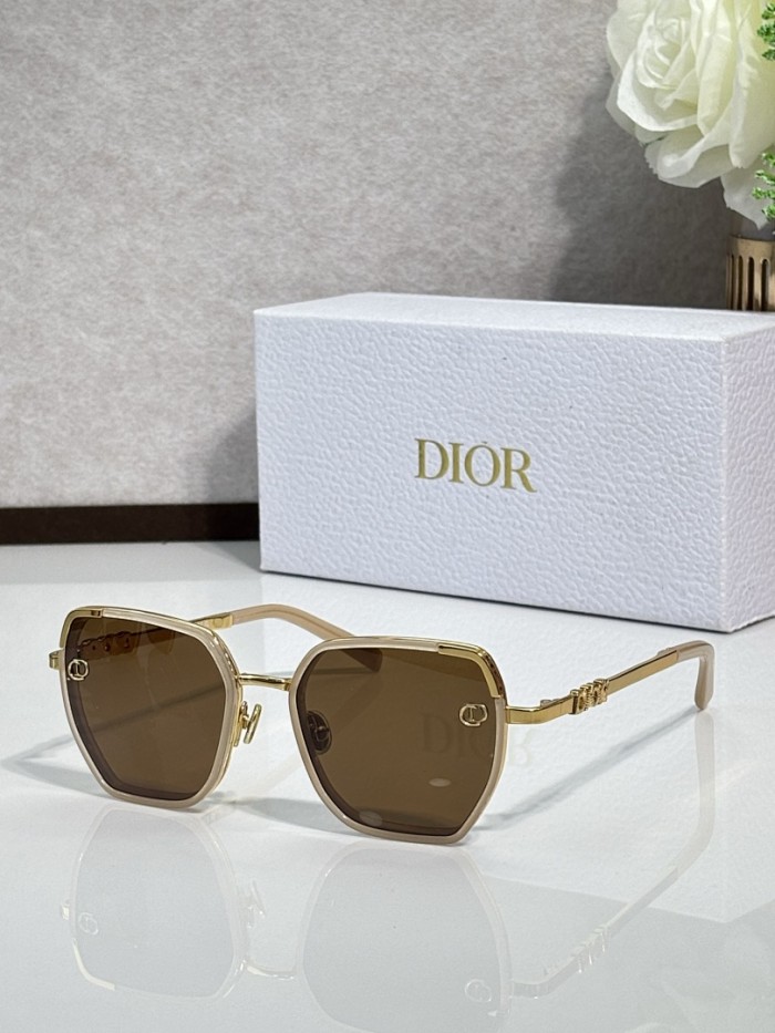 Dior Sunglasses AAAA-4754