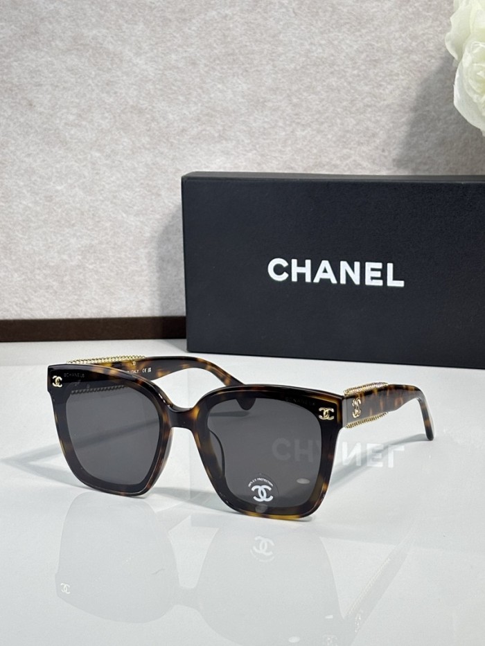 CHNL Sunglasses AAAA-6943