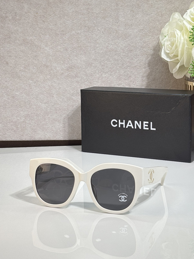 CHNL Sunglasses AAAA-7043
