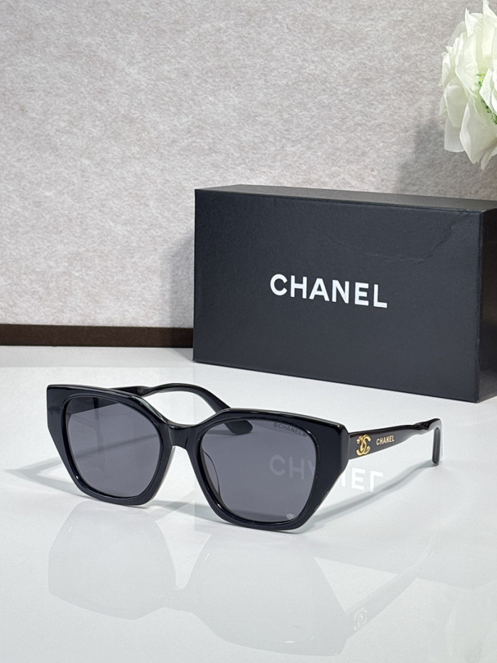 CHNL Sunglasses AAAA-7066