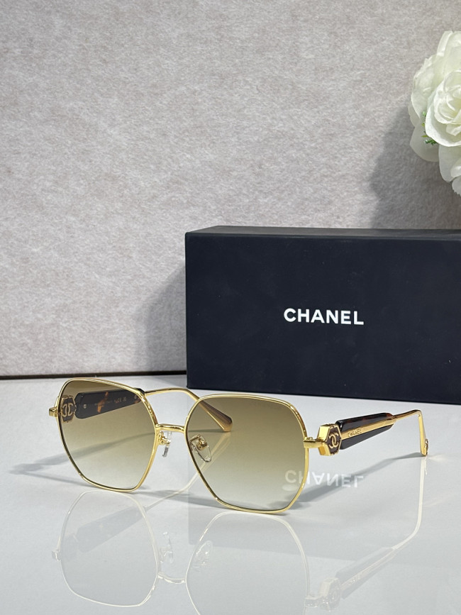 CHNL Sunglasses AAAA-7442