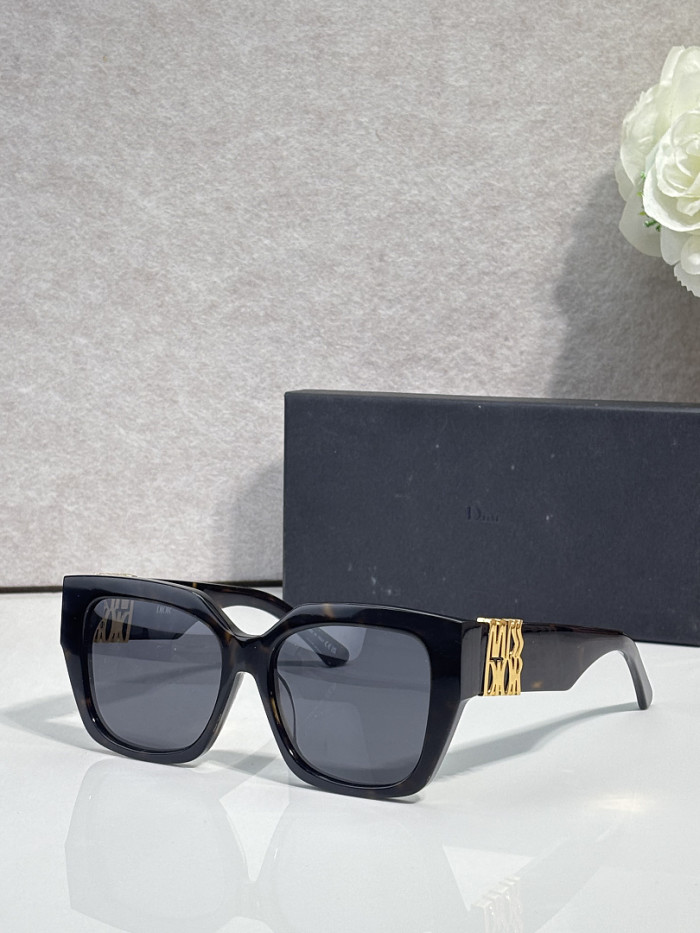 Dior Sunglasses AAAA-4946
