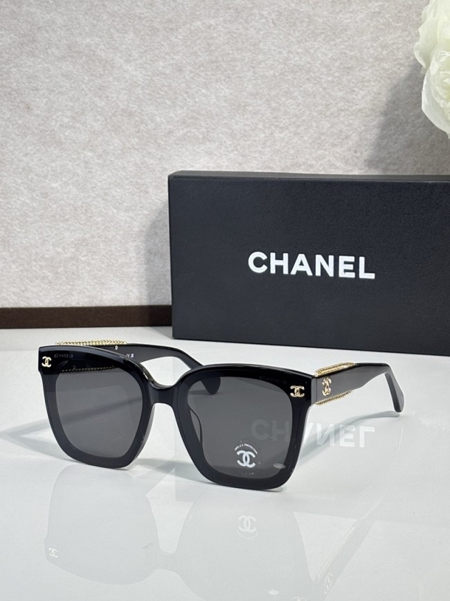 CHNL Sunglasses AAAA-6942