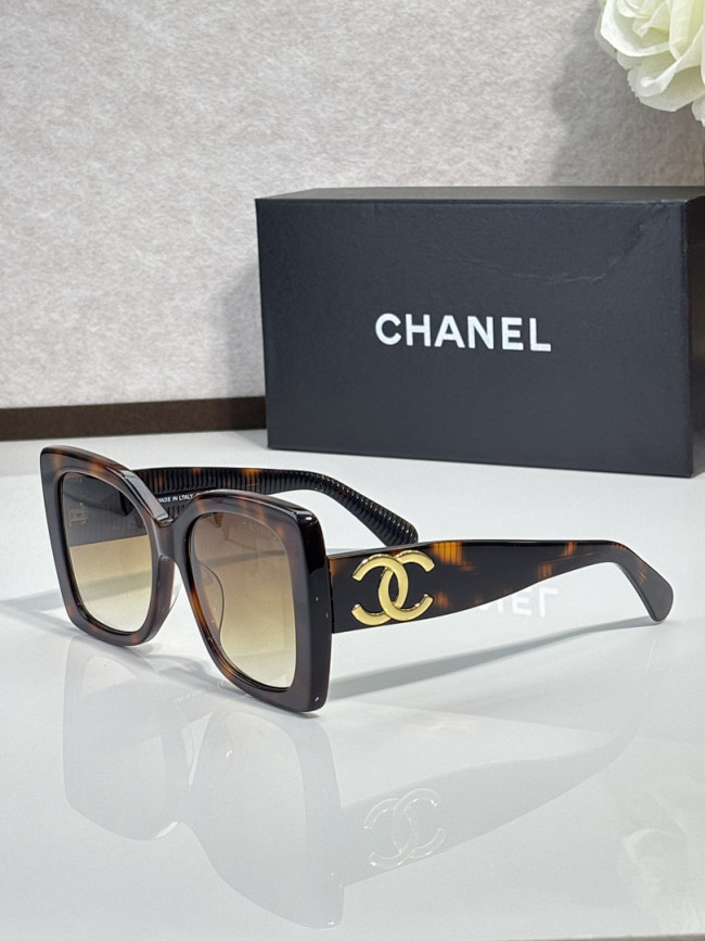 CHNL Sunglasses AAAA-7072