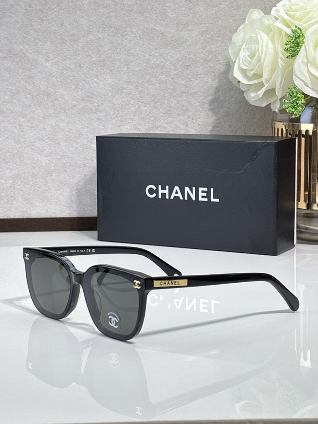 CHNL Sunglasses AAAA-7134